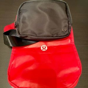 Used Lululemon Everywhere Belt Bag